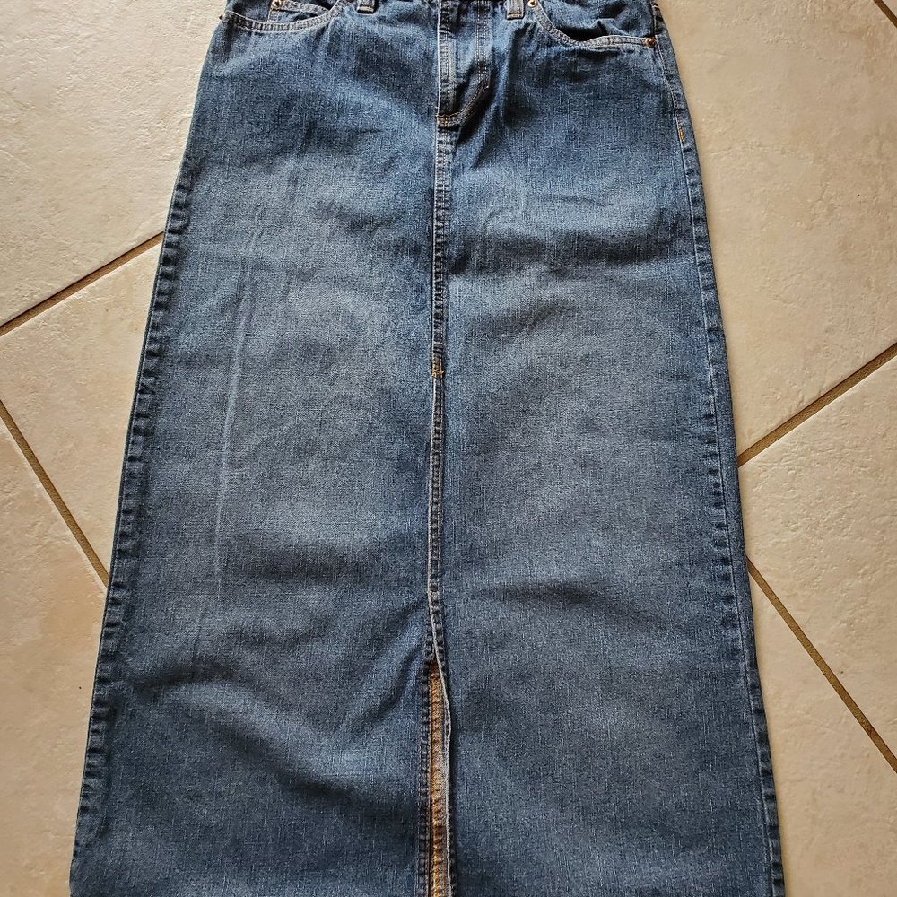 Old Navy denim jean skirt Long size 1 junior
